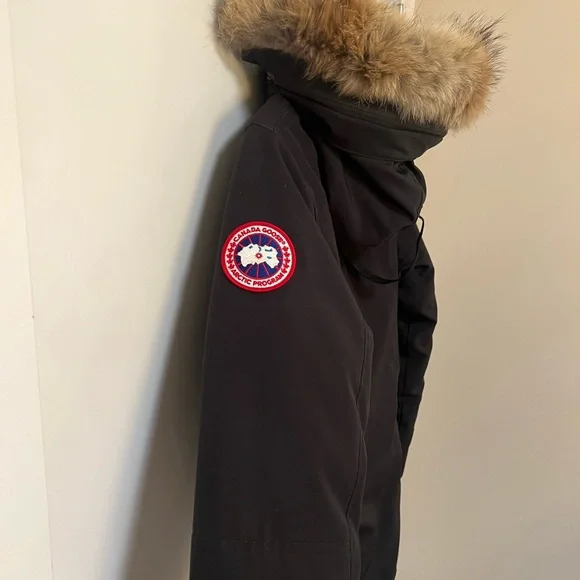 Canada Goose Jacket - Picture 5 of 12